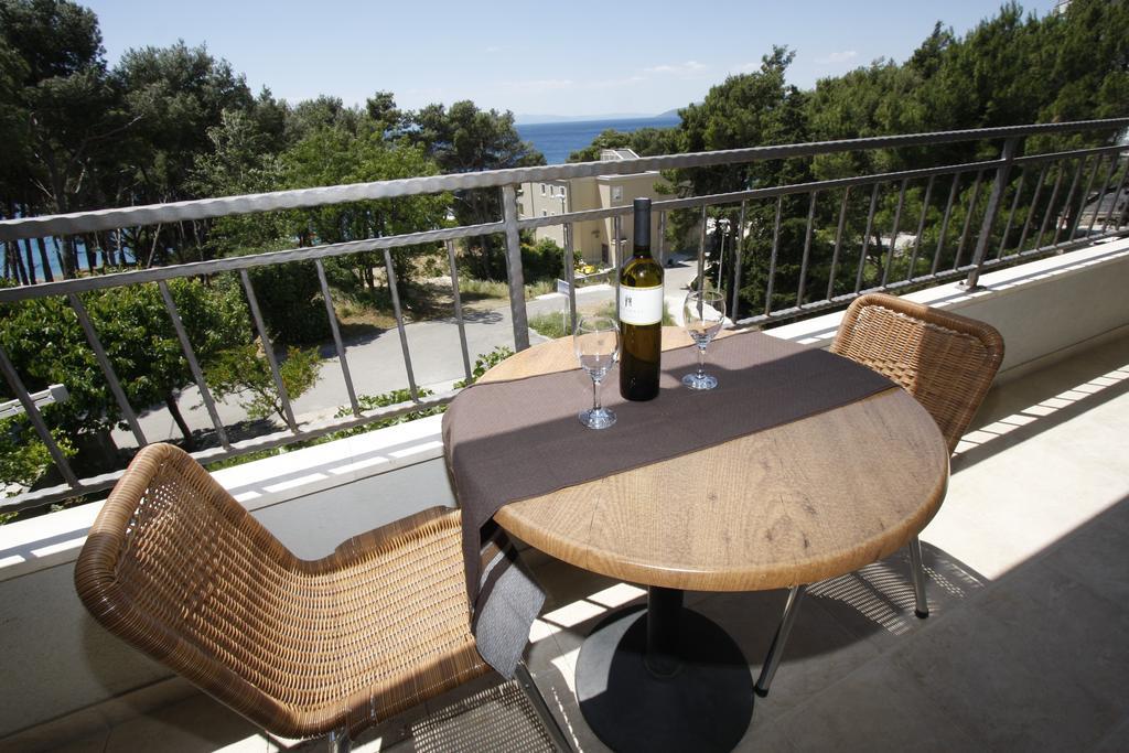 Neva * Makarska